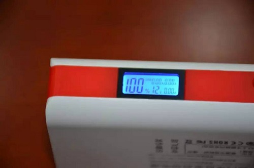 汽車應急啟動電源